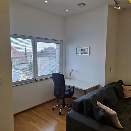 2 Modern * Lubiana